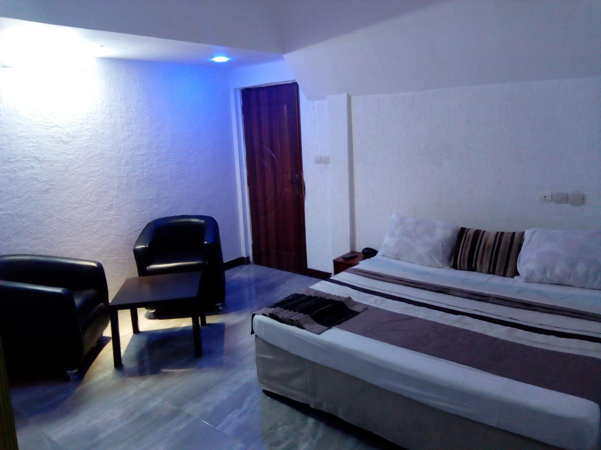 كوتونو Senateur Hotel Agontinkon المظهر الخارجي الصورة