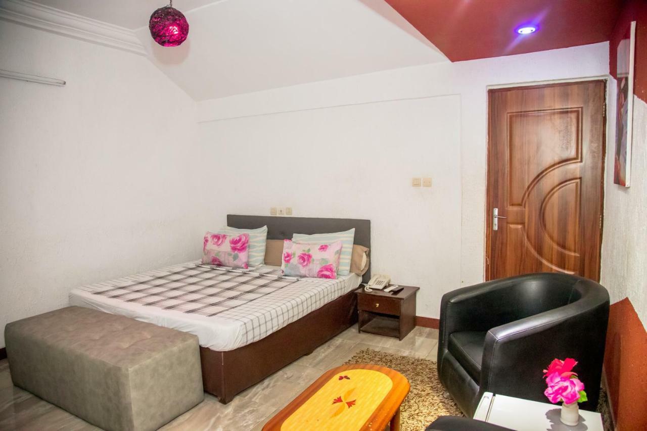 كوتونو Senateur Hotel Agontinkon المظهر الخارجي الصورة
