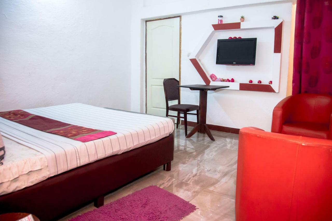 كوتونو Senateur Hotel Agontinkon المظهر الخارجي الصورة